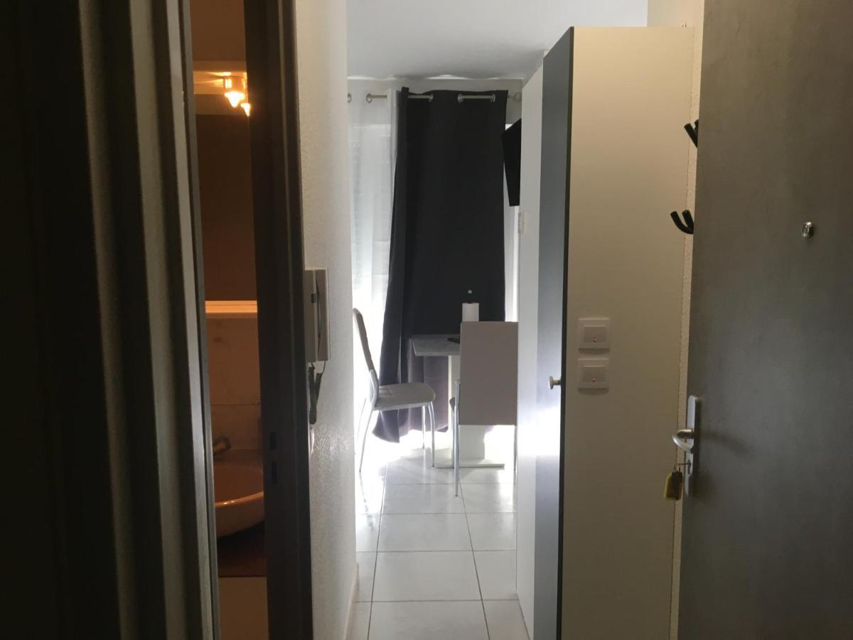Studios Lora Rm 860 Сен-Луи Экстерьер фото